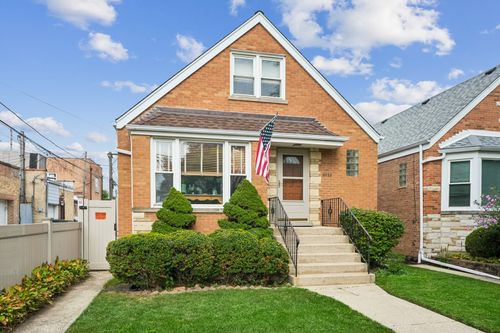 6228 Huntington St, Chicago, IL, 60646-3717 | Card Image