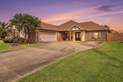 780 Adam Circle, Orange, TX, 77630-2601 | Card Image