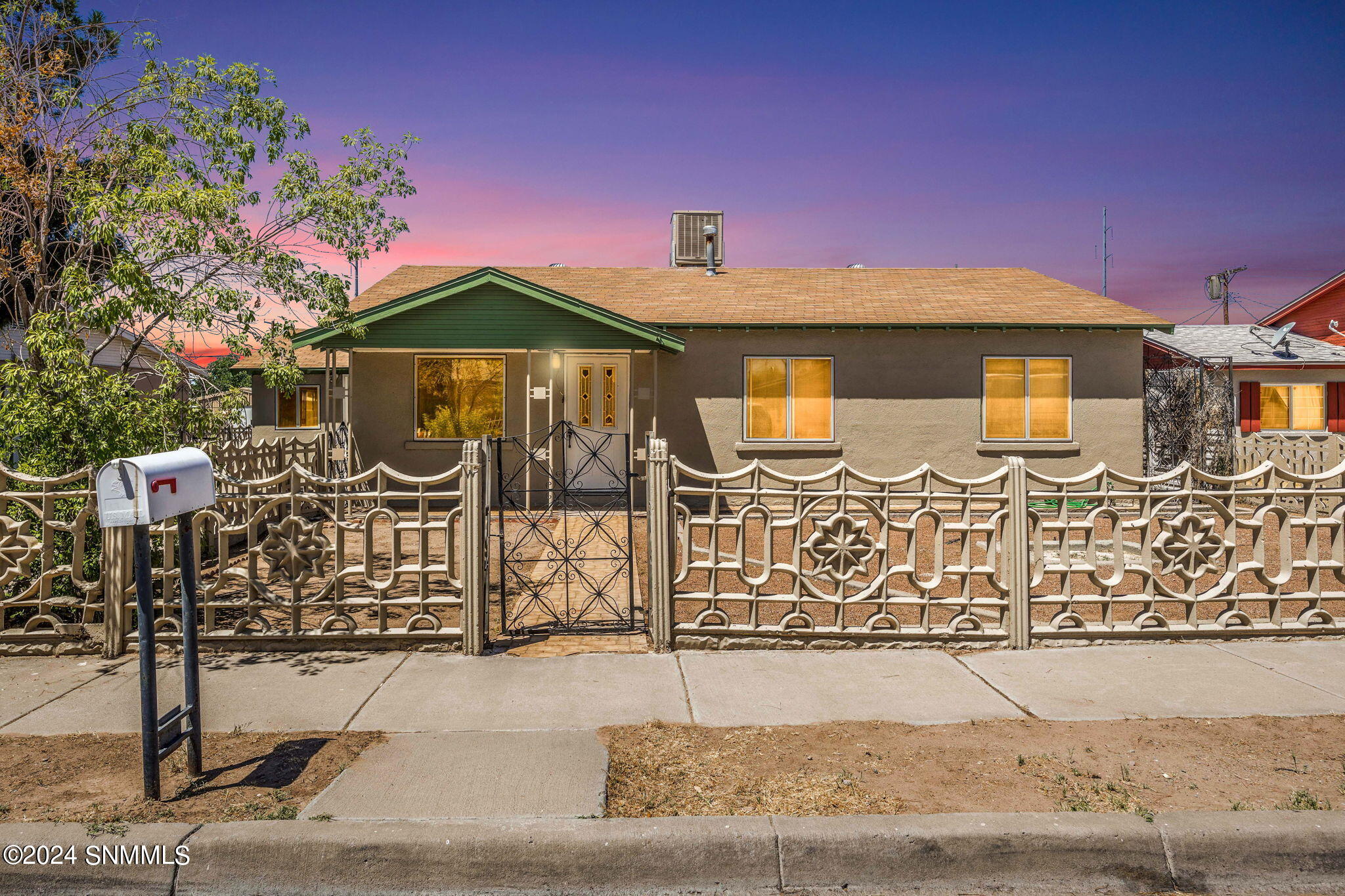 Alamo St, Las Cruces, NM 88001