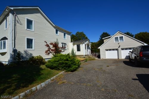 5 Wyckoff Mills Applegarth Rd, Monroe Twp, NJ, 08831-5907 | Card Image