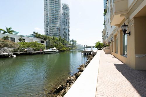 1-th403-150 Sunny Isles Blvd, Sunny Isles Beach, FL, 33160-4391 | Card Image