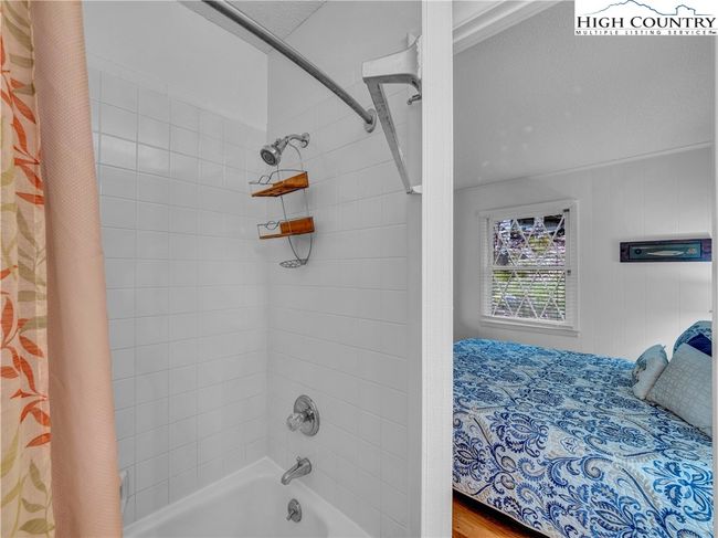 115 Hummingbird Ln, House other with 4 bedrooms, 2 bathrooms and null parking in Beech Mountain NC | Image 25
