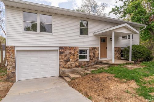 131 E Cooper Ct, Ellettsville, IN, 47429-1616 | Card Image