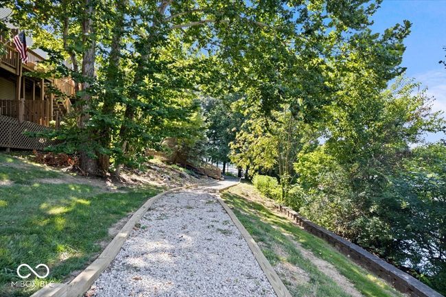 11264 Fonthill Dr, Condo with 2 bedrooms, 3 bathrooms and null parking in Indianapolis IN | Image 37