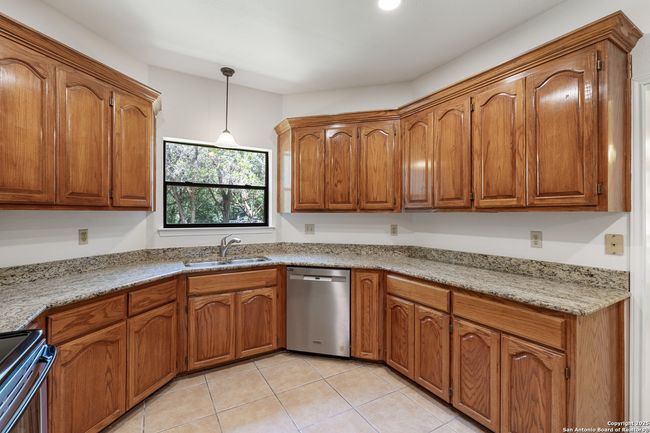10623 Alta Loma, House other with 3 bedrooms, 3 bathrooms and null parking in Helotes TX | Image 22