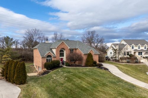 8485 Deer Path, West Chester, OH, 45069-5909 | Card Image