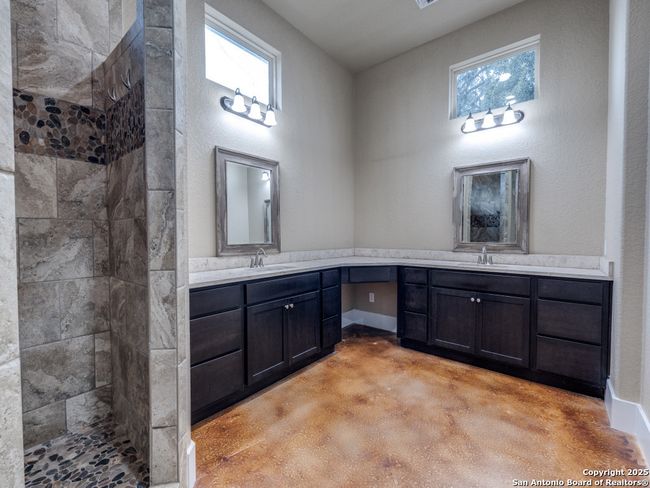 629 Windmill Ranch Rd, House other with 4 bedrooms, 5 bathrooms and null parking in Spring Branch TX | Image 12
