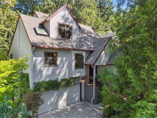 8675 Sw Alyssa Ln, Portland, OR, 97225-3966 | Card Image