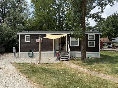 135 Little Musky Cir, Wilmington, IL, 60481-8784 | Card Image