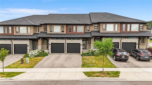 6 Greenwich Ave, Stoney Creek, ON, L8J0L5 | Card Image