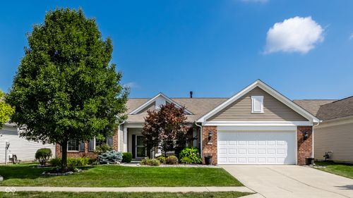 16168 Vintner Dr, Fishers, IN, 46037-7385 | Card Image