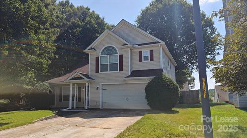 7830 Shiny Meadow Ln, Charlotte, NC, 28215-7386 | Card Image