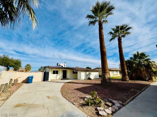 4112 Las Lomas Ave, Las Vegas, NV, 89102-3726 | Card Image