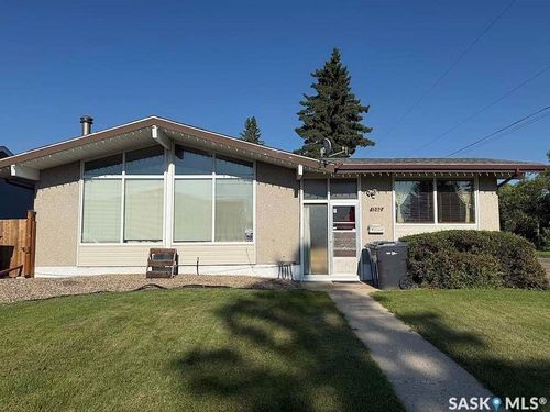 1302 112th Street, North Battleford, SK, S9A2L7 | Card Image