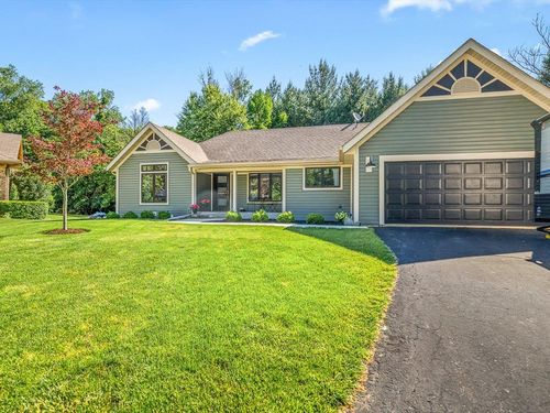 117 Centralia Pl, Poplar Grove, IL, 61065-8726 | Card Image