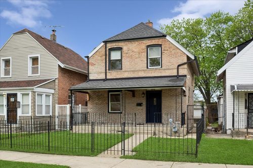 8848 S Wabash Ave, CHICAGO, IL, 60619-6615 | Card Image