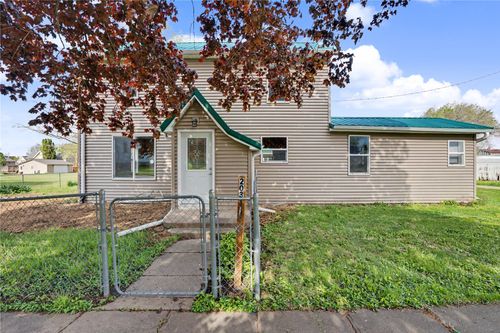 203 S Main St, Stanwood, IA, 52337 | Card Image
