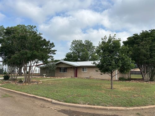1309 E Brown St, Llano, TX, 78643-2405 | Card Image