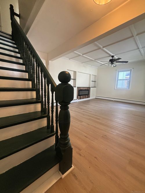 161 Cliff St, Norwich, CT, 06360-5137 | Card Image