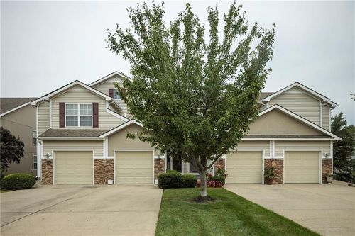 605 Sw Shadow Glen Ct, Blue Springs, MO, 64015-3491 | Card Image