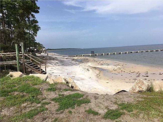 2074 Hwy 98 W, House other with 4 bedrooms, 3 bathrooms and 6 parking in Carrabelle FL | Image 31