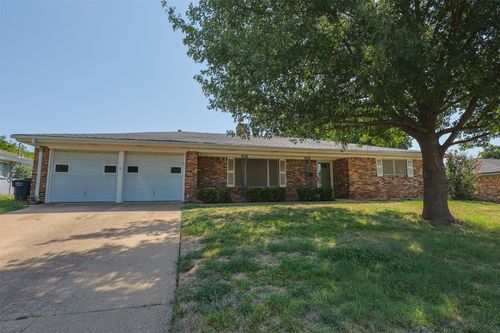 7601 Trimble Dr, Fort Worth, TX, 76134-4645 | Card Image