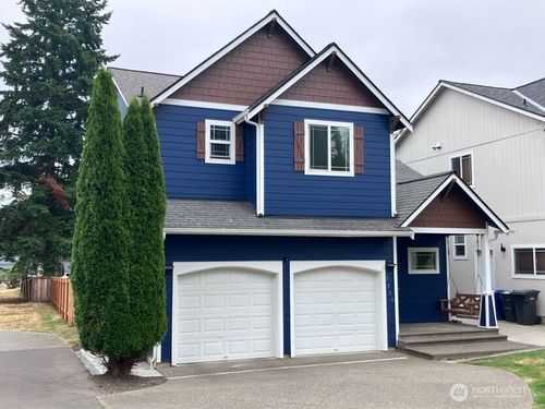 1300 Bay St, Shelton, WA, 98584-6836 | Card Image