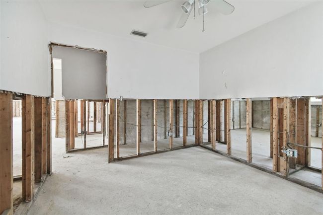 568 Johns Pass Ave, House other with 4 bedrooms, 3 bathrooms and null parking in MADEIRA BEACH FL | Image 61