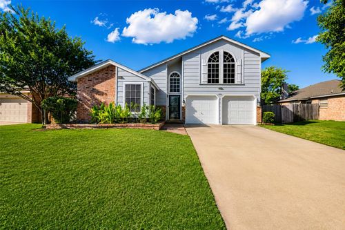 6730 Bighorn Rdg, Arlington, TX, 76002-3528 | Card Image
