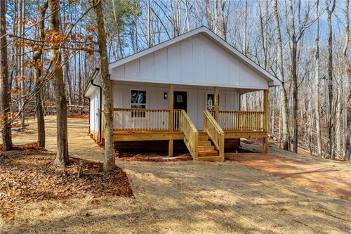 240 Dogwood Dr, Westminster, SC, 29693-6108 | Card Image