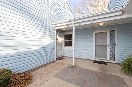 705 Cabot Ct W, Saint James, NY, 11780-3337 | Card Image