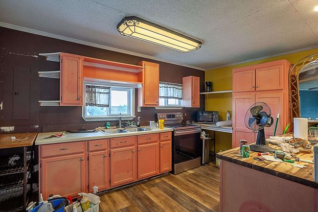 7526 3 Rd St, House other with 3 bedrooms, 2 bathrooms and null parking in Port Arthur TX | Image 4