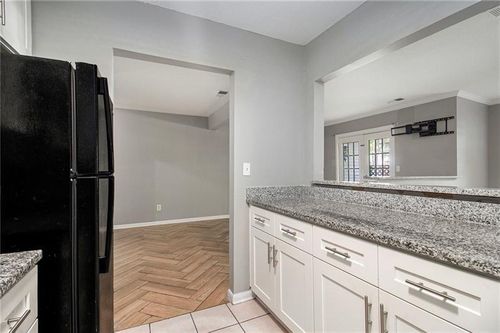 apt-a-3599 Woodbriar Cir, Tucker, GA, 30084-5838 | Card Image