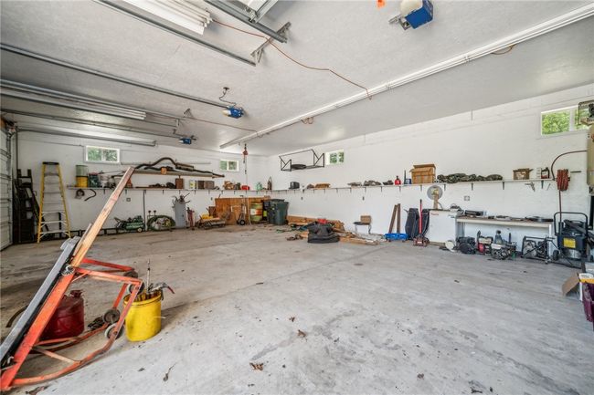 452 Upper Service Rd, House other with 3 bedrooms, 3 bathrooms and 8 parking in Hookstown PA | Image 13