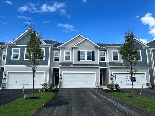 158 River Ridge Dr, Coraopolis, PA, 15108-8905 | Card Image