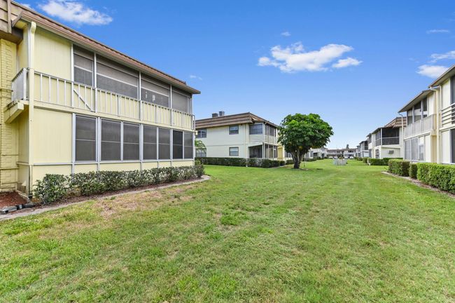 104 Saxony C, Condo with 2 bedrooms, 2 bathrooms and null parking in Delray Beach FL | Image 25
