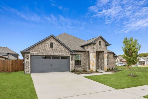 604 Majestic Oak Ln, Waxahachie, TX, 75165-9500 | Card Image