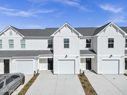 24 W Farley Dr, Hampstead, NC, 28443-3382 | Card Image