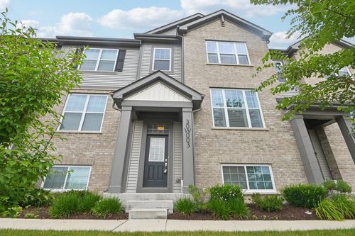 30W003 Brayman Ct, Warrenville, IL, 60563-6009 | Card Image