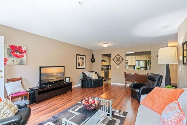 311 - 19236 Ford Road, Condo with 2 bedrooms, 2 bathrooms and 3 parking in Pitt Meadows BC | Image 3