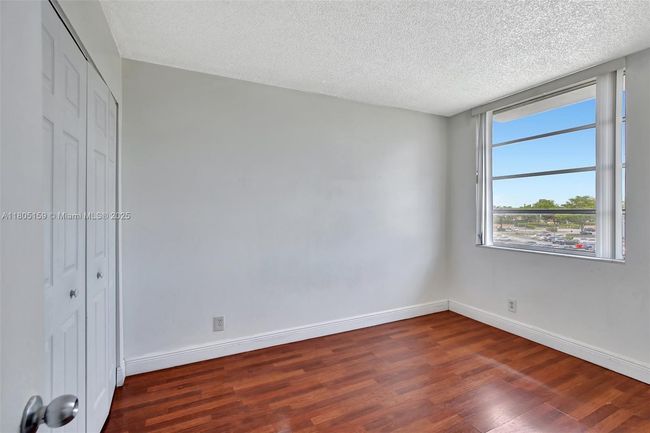 APT-401 - 8720 N Sherman Cir, Condo with 2 bedrooms, 2 bathrooms and null parking in Miramar FL | Image 23