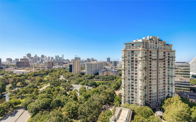 View of city | Image 15