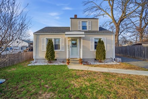 26 Cuff Ave, Springfield, MA, 01104-2727 | Card Image