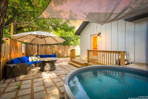 139 Valdez, San Antonio, TX, 78212-3749 | Card Image