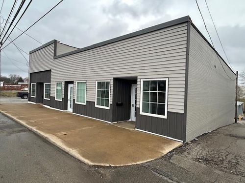 715 Cottage St, Ashland, OH, 44805-1751 | Card Image