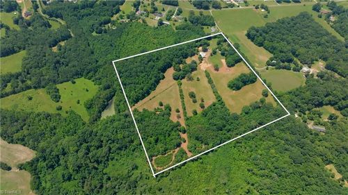 120 Hobby Horse Ln, Mocksville, NC, 27028-4806 | Card Image