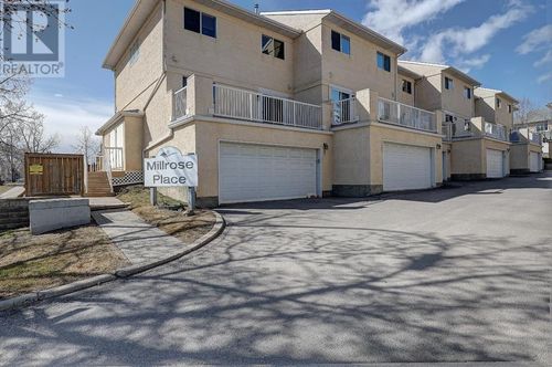3 Millrose Pl Sw, Calgary, AB, T2Y3J6 | Card Image