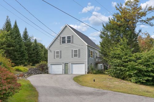 29 Riverside Rdg, Windham, ME, 04062-4955 | Card Image