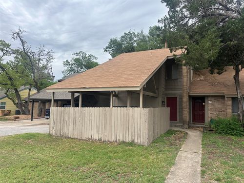 a-6907 Woodhue Dr, Austin, TX, 78745-5470 | Card Image