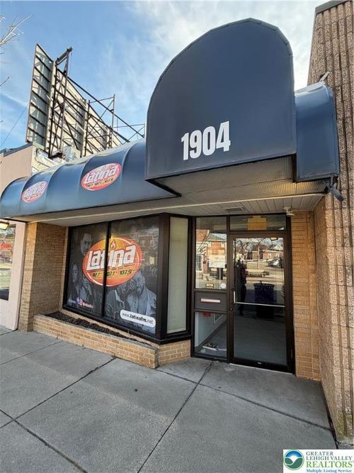 1904 W Allen St, Allentown, PA, 18104-5005 | Card Image